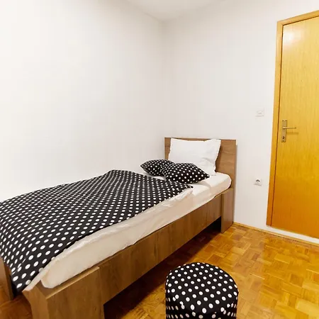 Apartamento Eona *